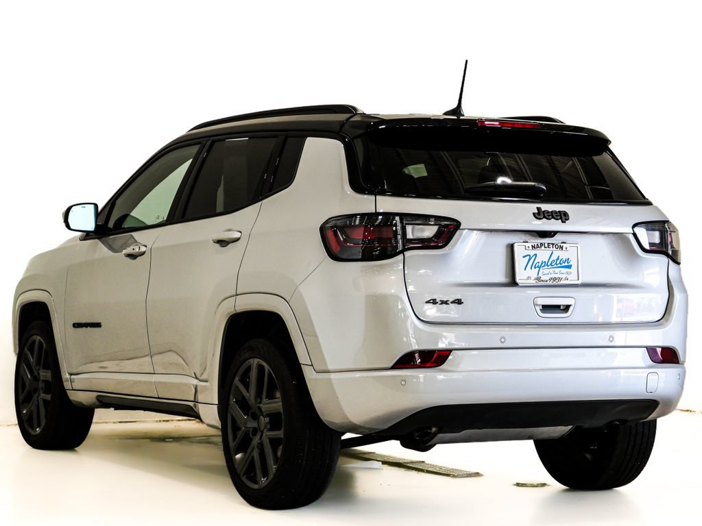 Used 2024 Jeep Compass Limited w/ High Altitude Package AWD/4WD image 9