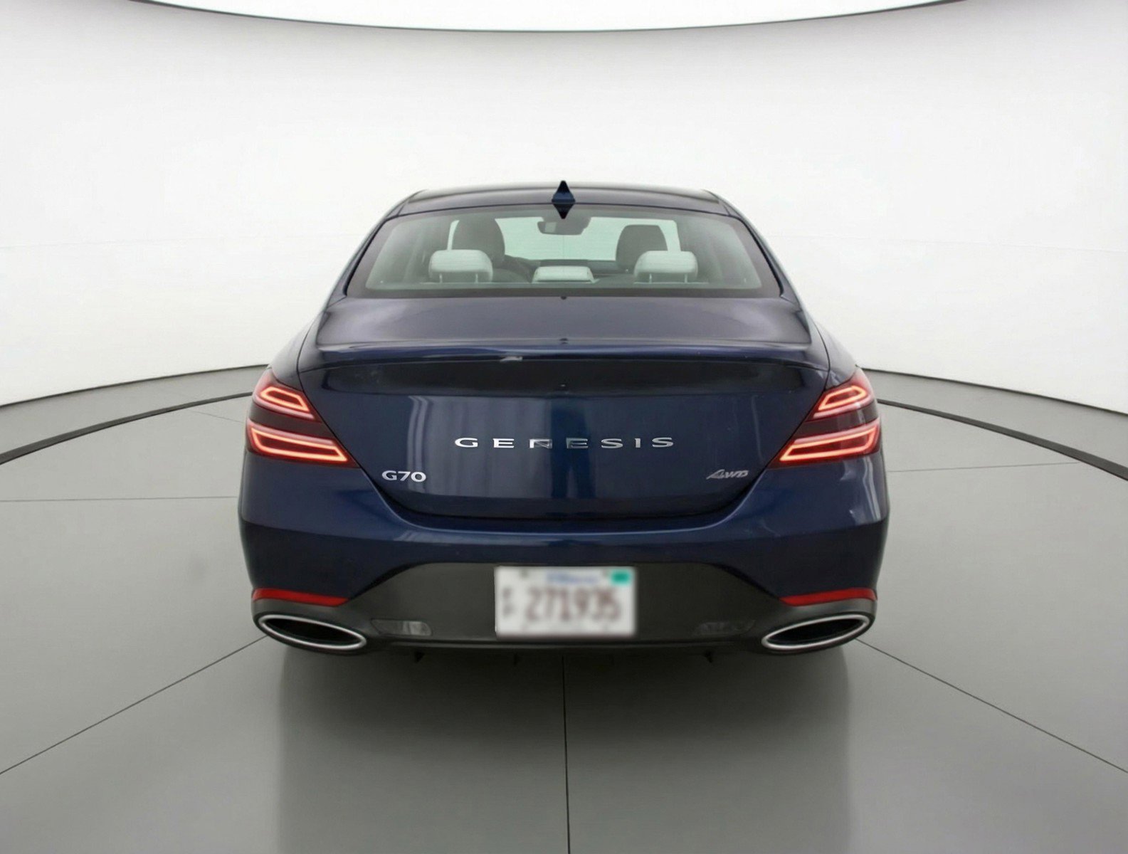 Used 2025 Genesis G70 2.5T image 7