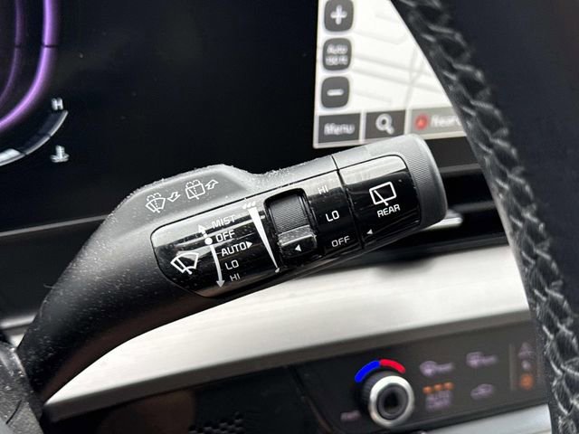 Used 2023 Kia Sportage EX AWD/4WD image 25
