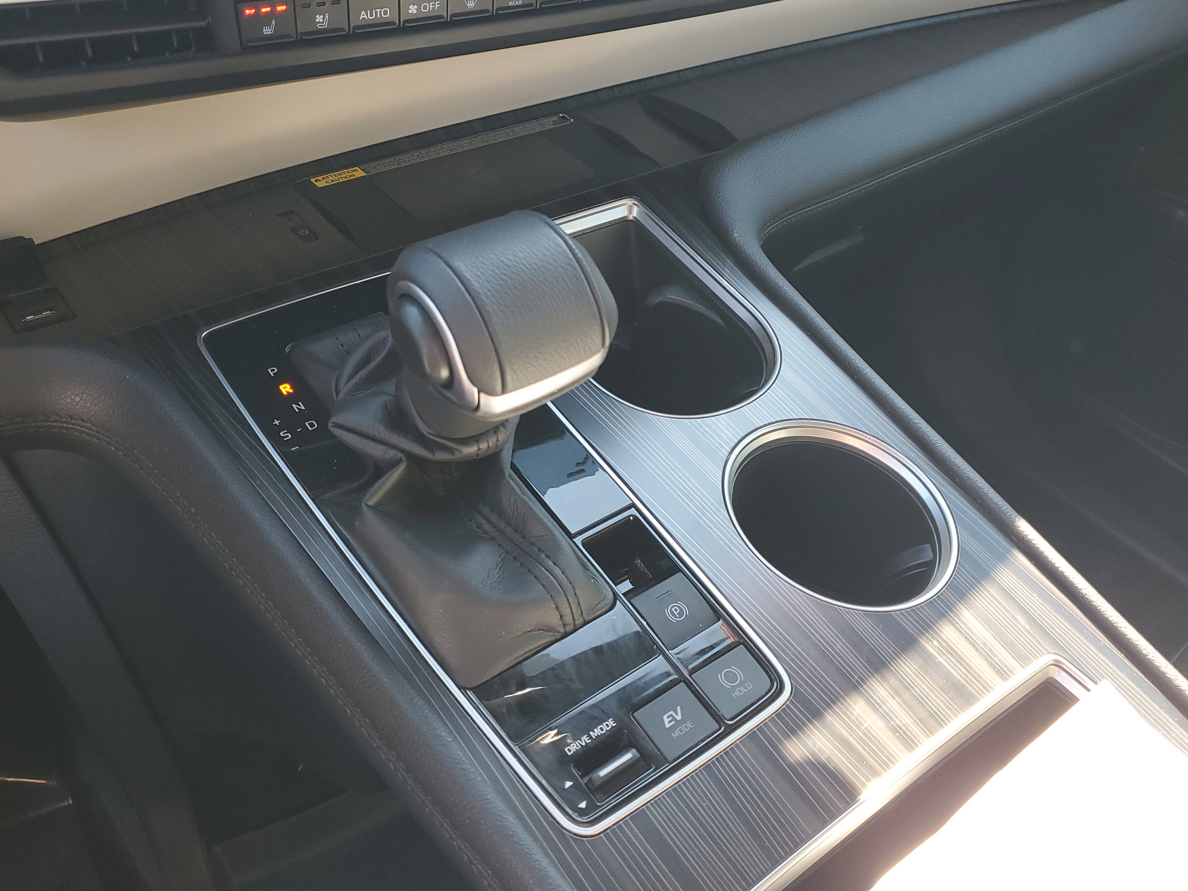 Used 2022 Toyota Sienna Platinum image 32