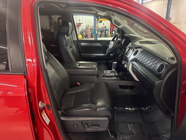 Used 2014 Toyota Tundra Platinum image 37