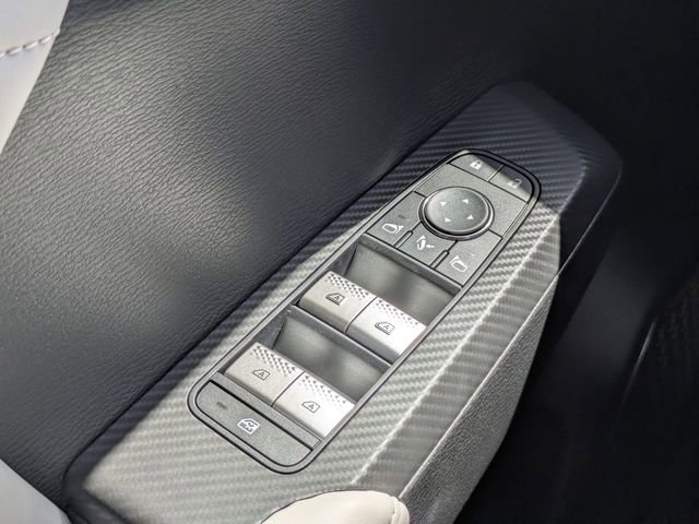 New 2026 Mitsubishi Outlander SE image 26