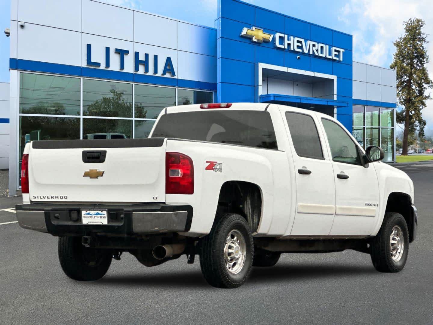 Used 2007 Chevrolet Silverado 2500 LT w/ Suspension Package, Off-Road AWD/4WD image 2