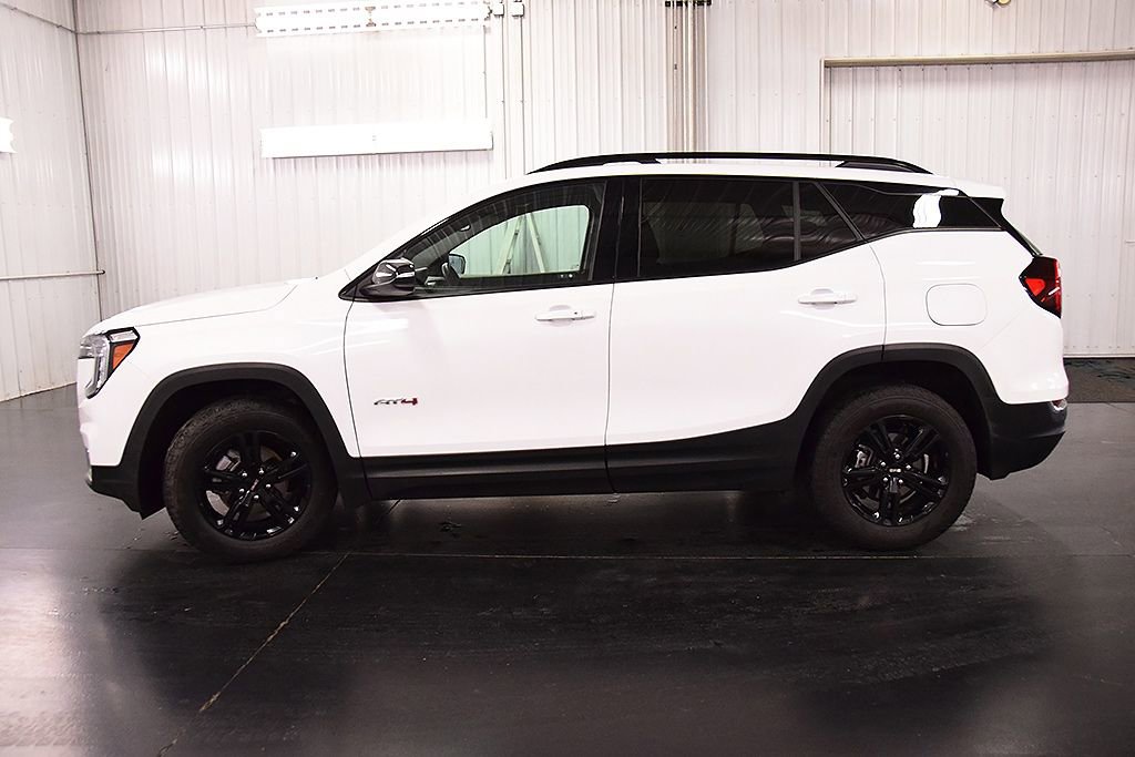 Used 2023 GMC Terrain AT4 w/ LPO, Floor Liner Package AWD/4WD image 4