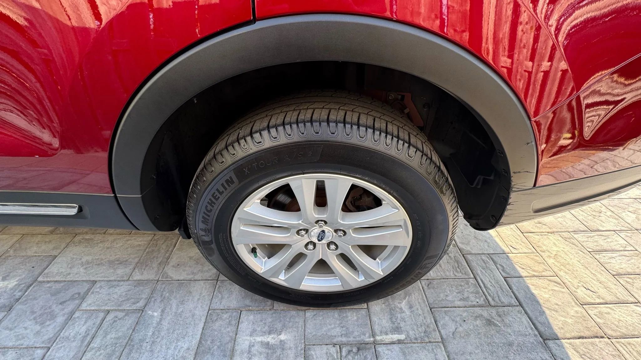 Used 2018 Ford Explorer XLT w/ Equipment Group 202A image 42