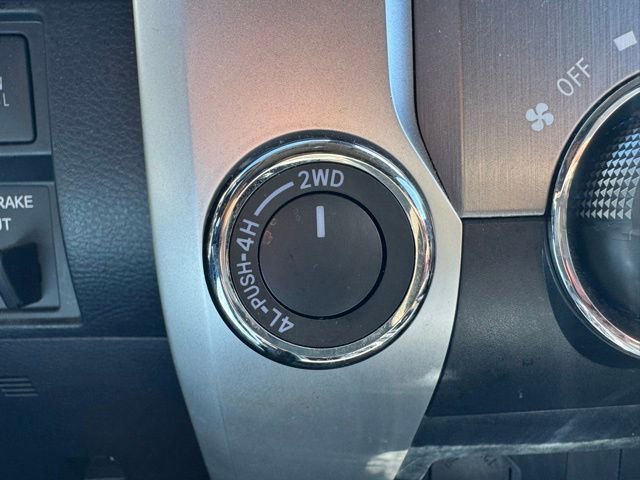 Used 2018 Toyota Tundra SR5 w/ SR5 Upgrade Package AWD/4WD image 30