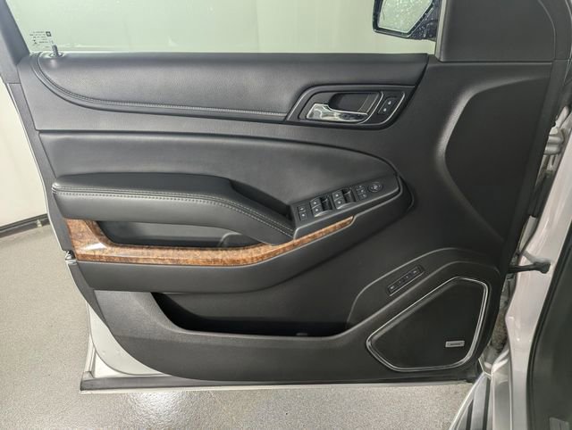 Used 2016 Chevrolet Suburban LTZ image 13