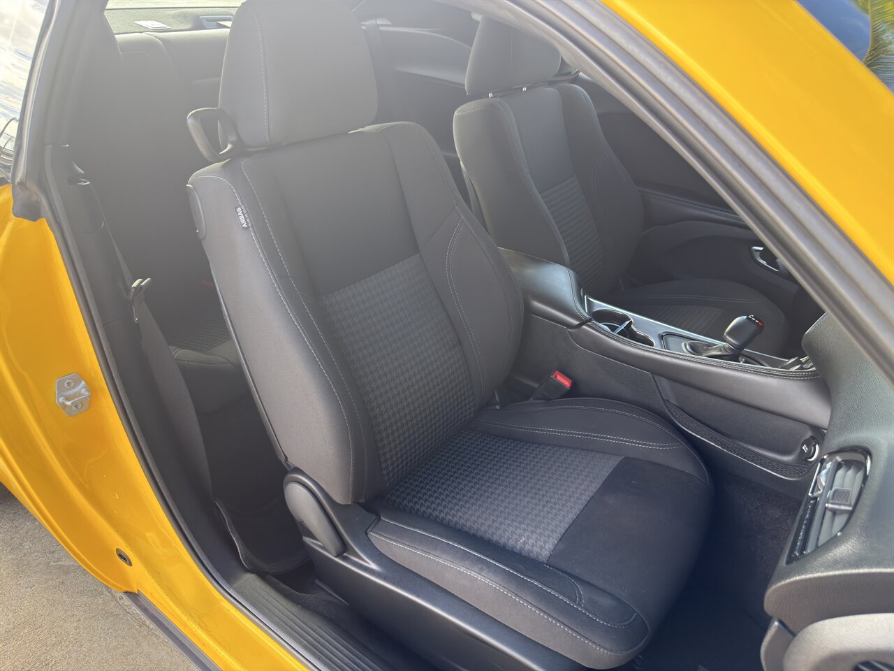 Used 2017 Dodge Challenger SXT RWD image 9