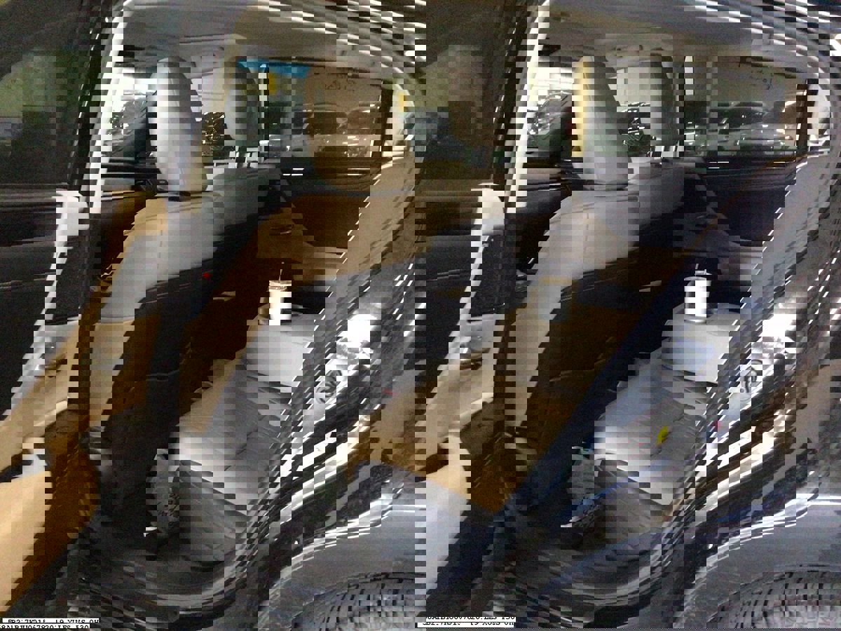 Used 2019 Lexus ES 300h Ultra Luxury w/ Accessory Package 2 image 13