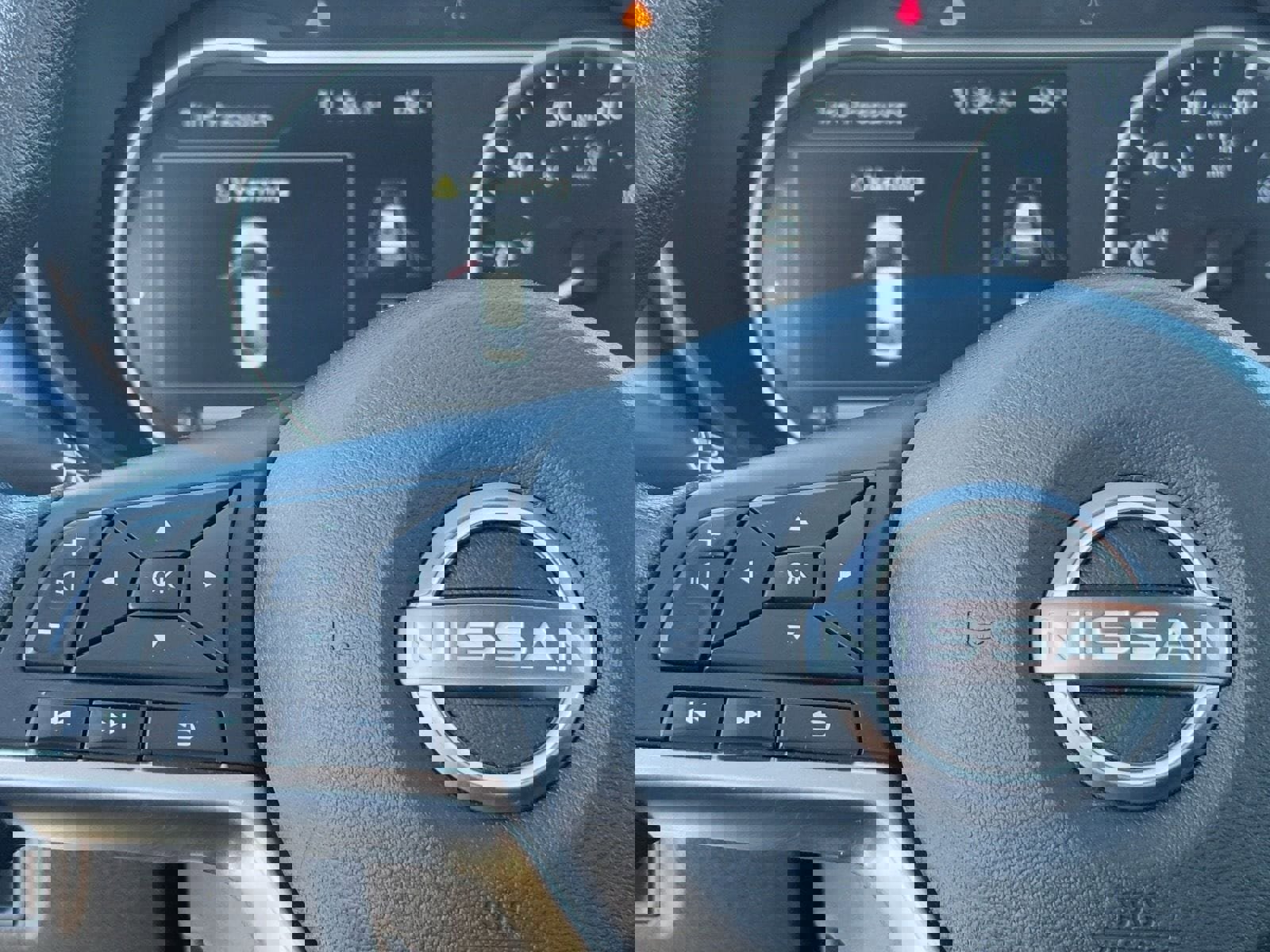 Used 2025 Nissan Versa SV image 19