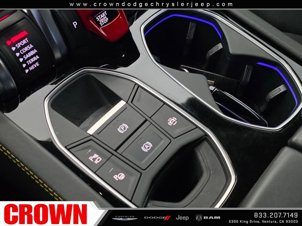 Used 2022 Lamborghini Urus AWD/4WD image 46