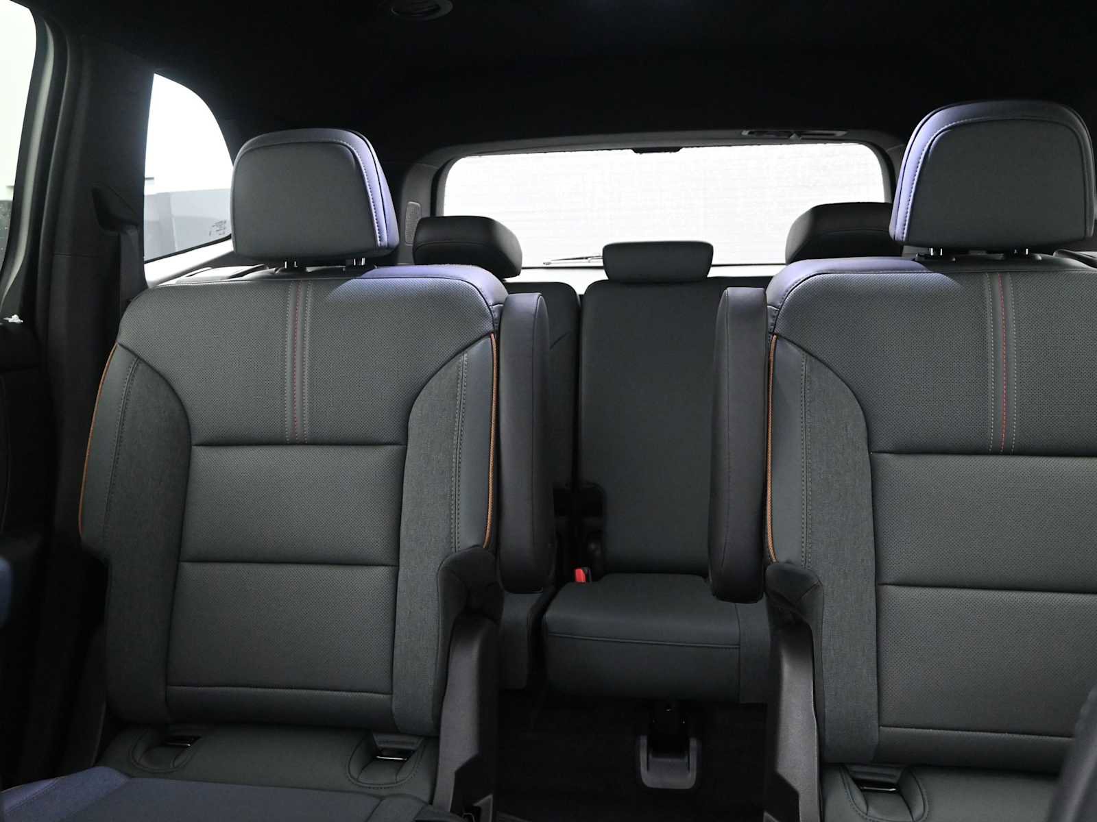 New 2026 GMC Acadia AT4 w/ Luxury Package image 17