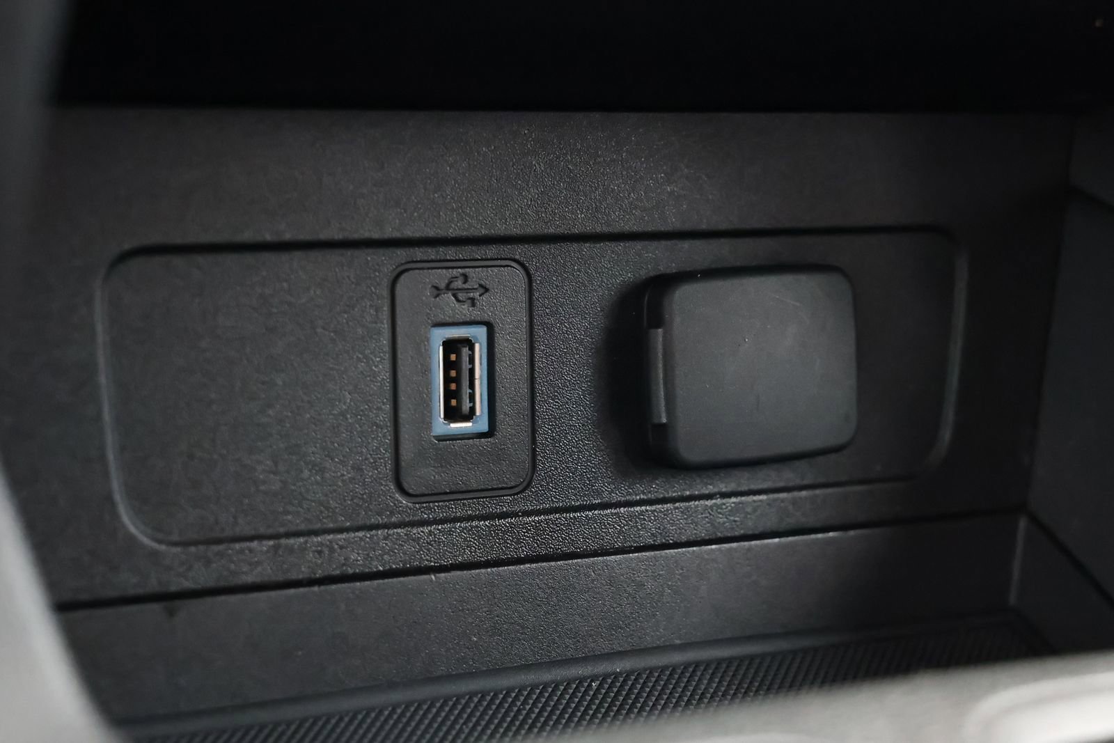 Used 2017 Ford Escape SE AWD/4WD image 20