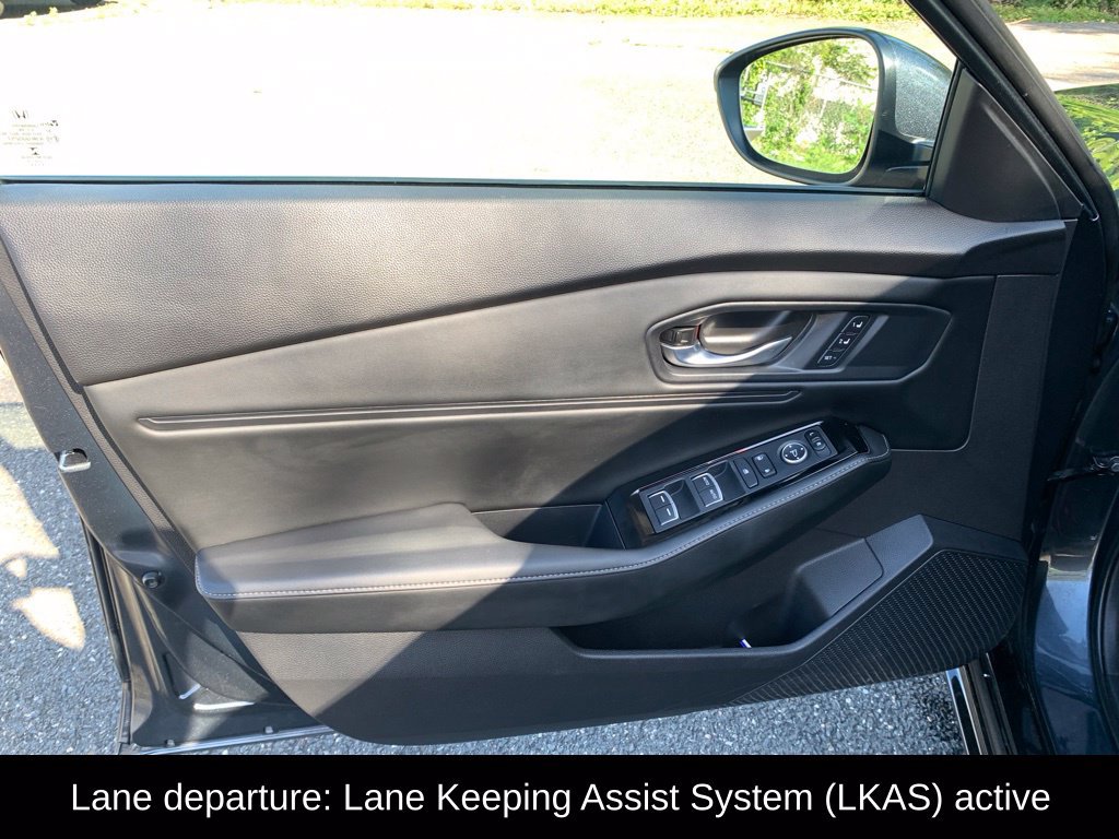 Used 2023 Honda Accord Touring image 11