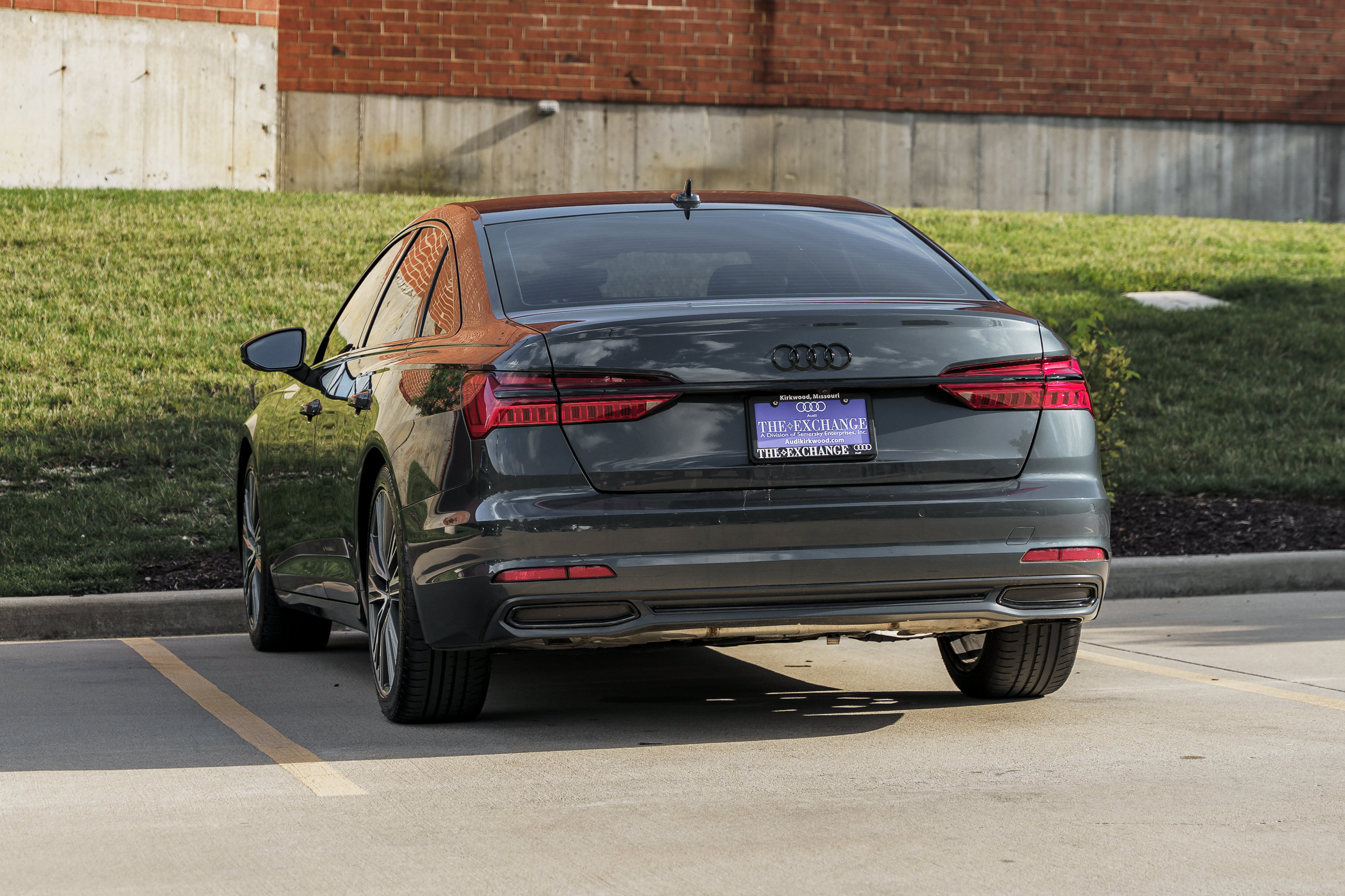Used 2023 Audi A6 Premium Plus w/ Premium Plus Package AWD/4WD image 5