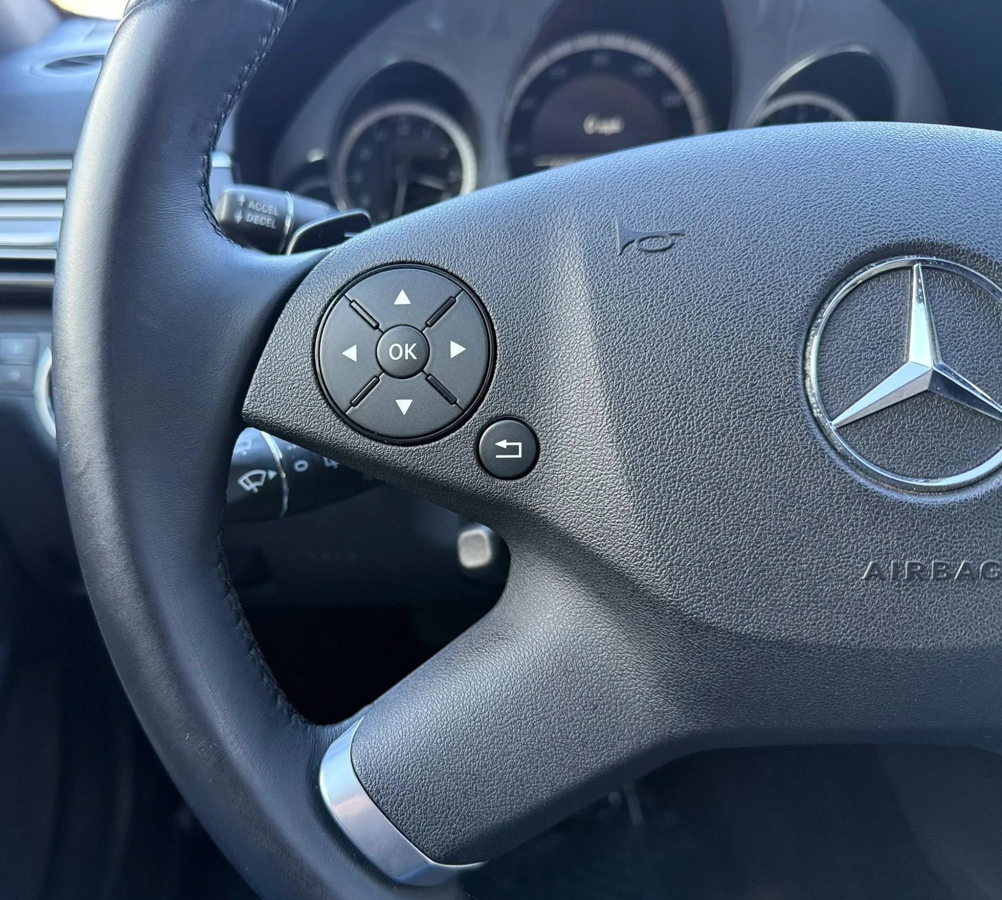 Used 2011 Mercedes-Benz E 350 4MATIC Wagon image 14
