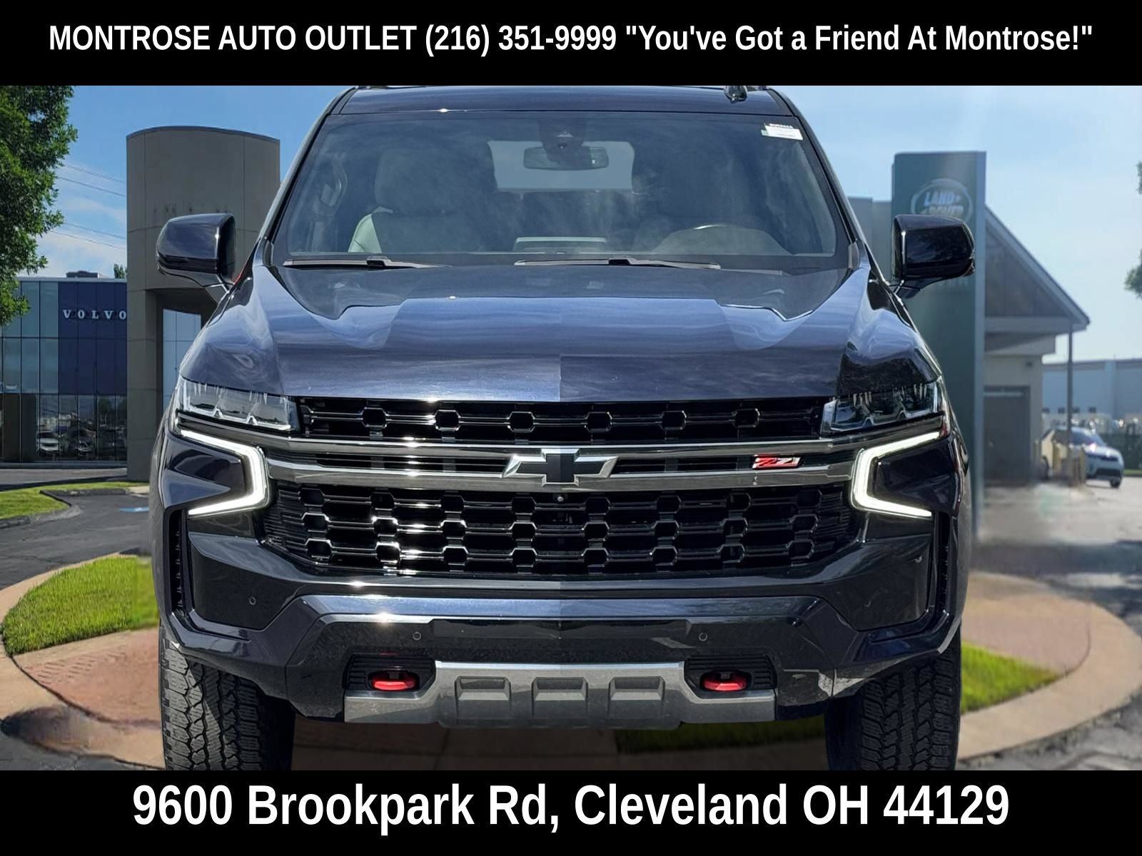 Used 2022 Chevrolet Tahoe Z71 w/ Z71 Off-Road Package AWD/4WD image 11