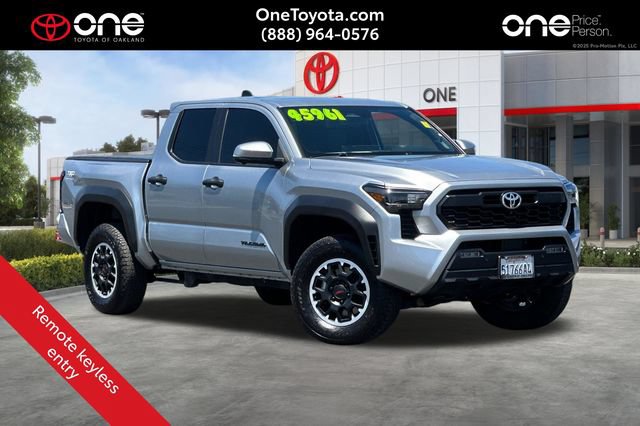 Used 2024 Toyota Tacoma TRD Off-Road w/ TRD Off Road Premium Package AWD/4WD image 1