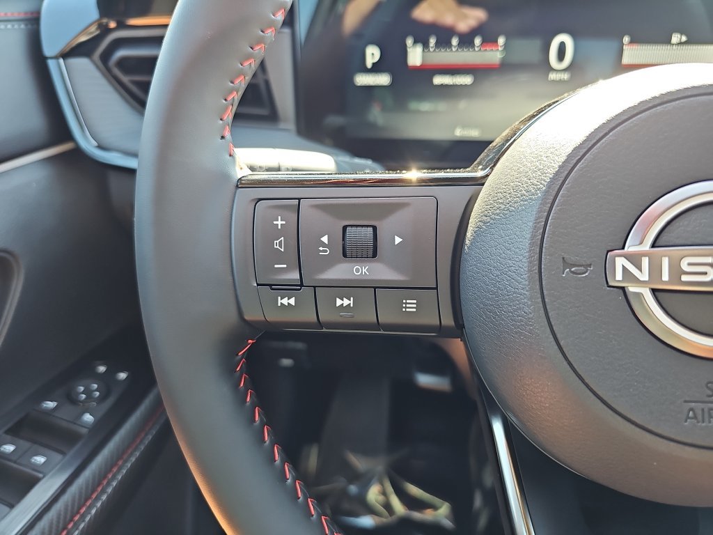 New 2027 Nissan Kicks SR w/ Cold Weather Package FWD image 17