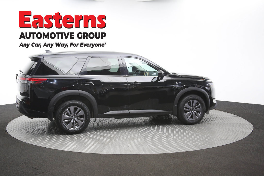Used 2023 Nissan Pathfinder S AWD/4WD image 46