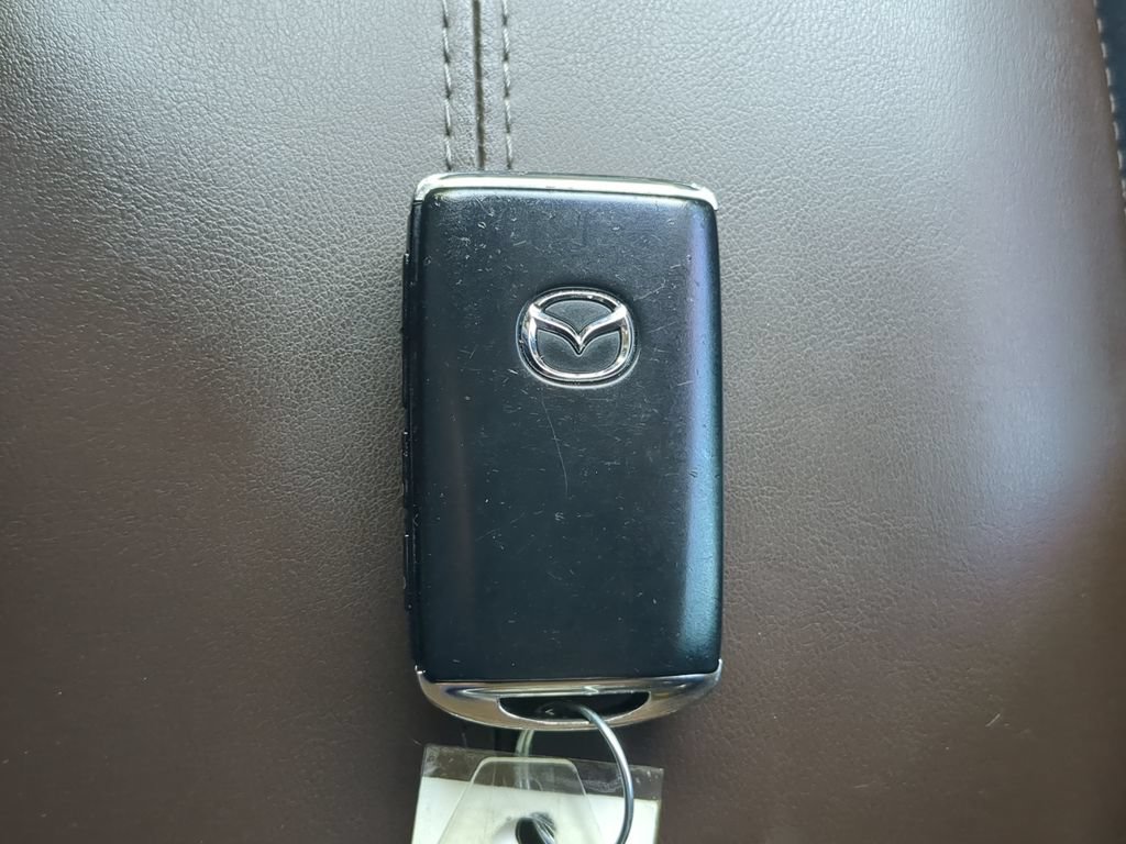 Used 2022 MAZDA CX-30 AWD 2.5 S w/ Premium Package image 26