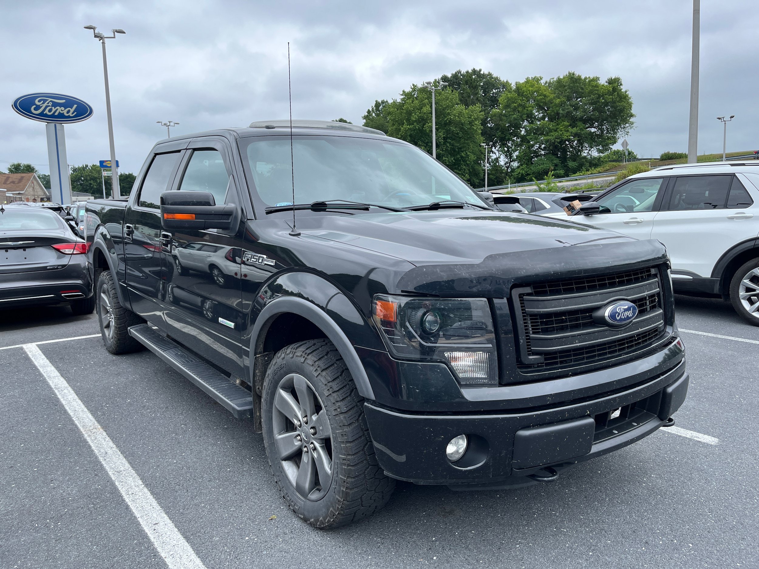 Used 2013 Ford F150 FX4 w/ Luxury Equipment Group AWD/4WD image 4