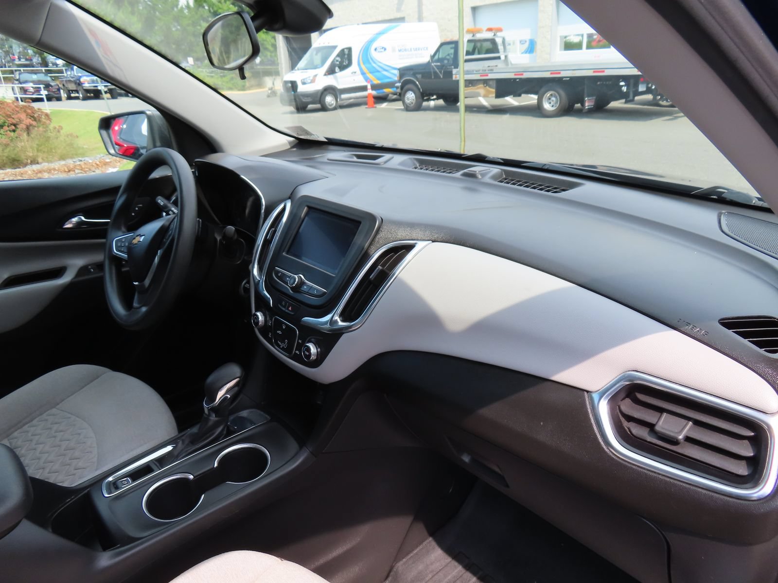 Used 2023 Chevrolet Equinox LS FWD image 16