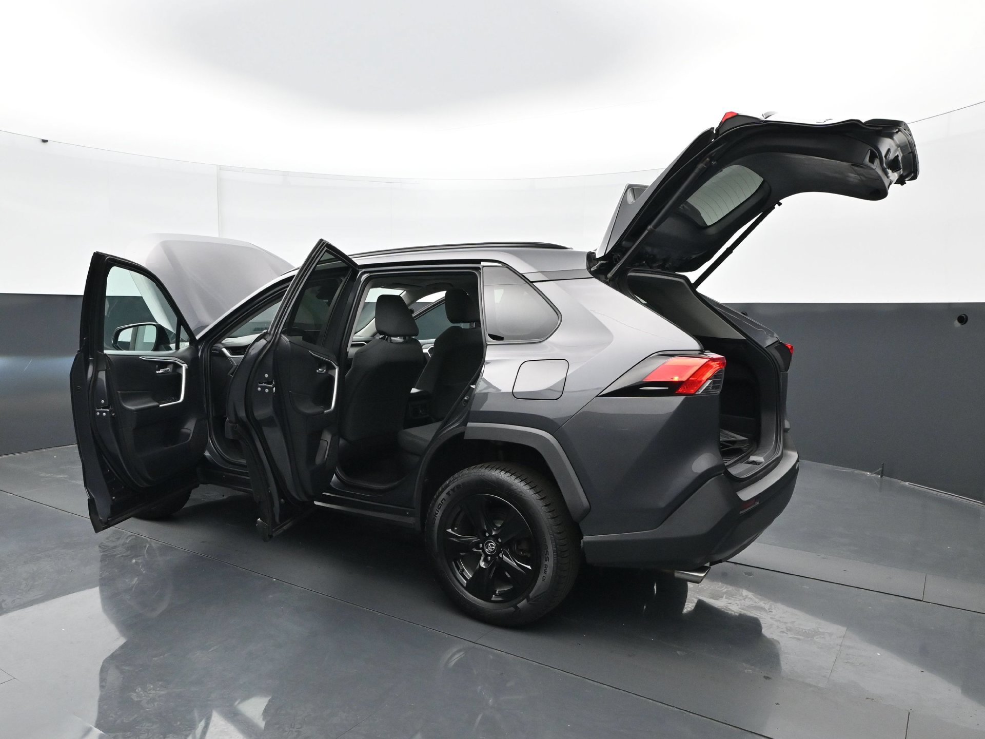 Used 2020 Toyota RAV4 XLE w/ Convenience Package AWD/4WD image 33