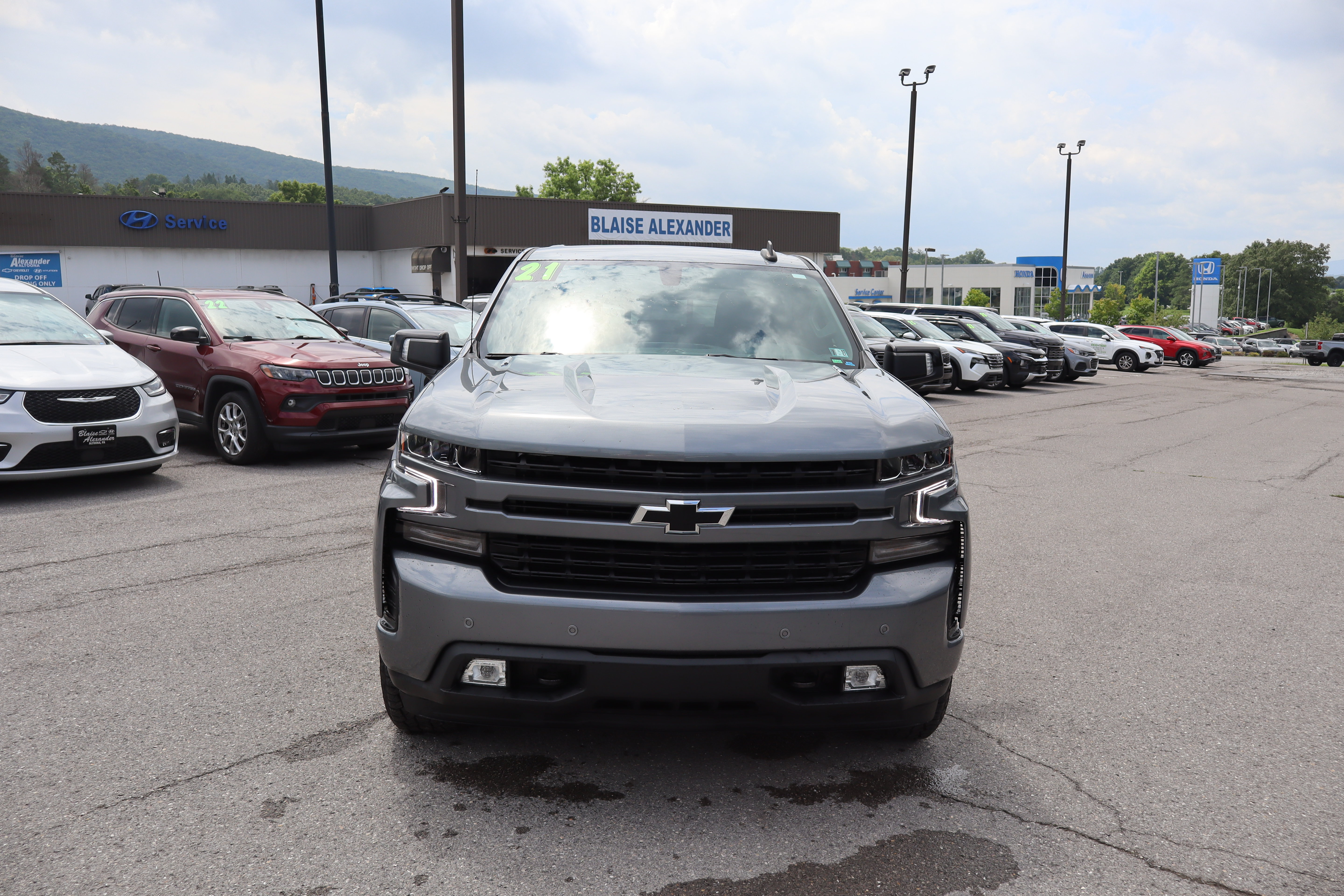 Used 2021 Chevrolet Silverado 1500 RST AWD/4WD image 8