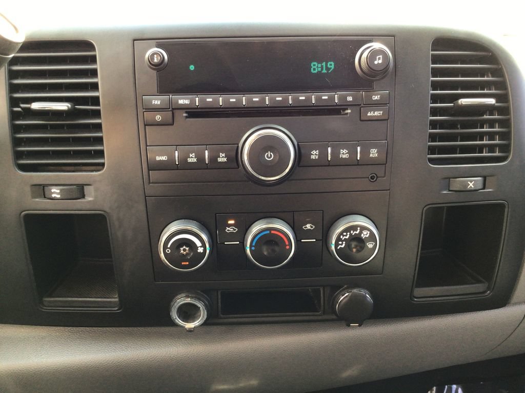 Used 2009 GMC Sierra 1500 W/T RWD image 26