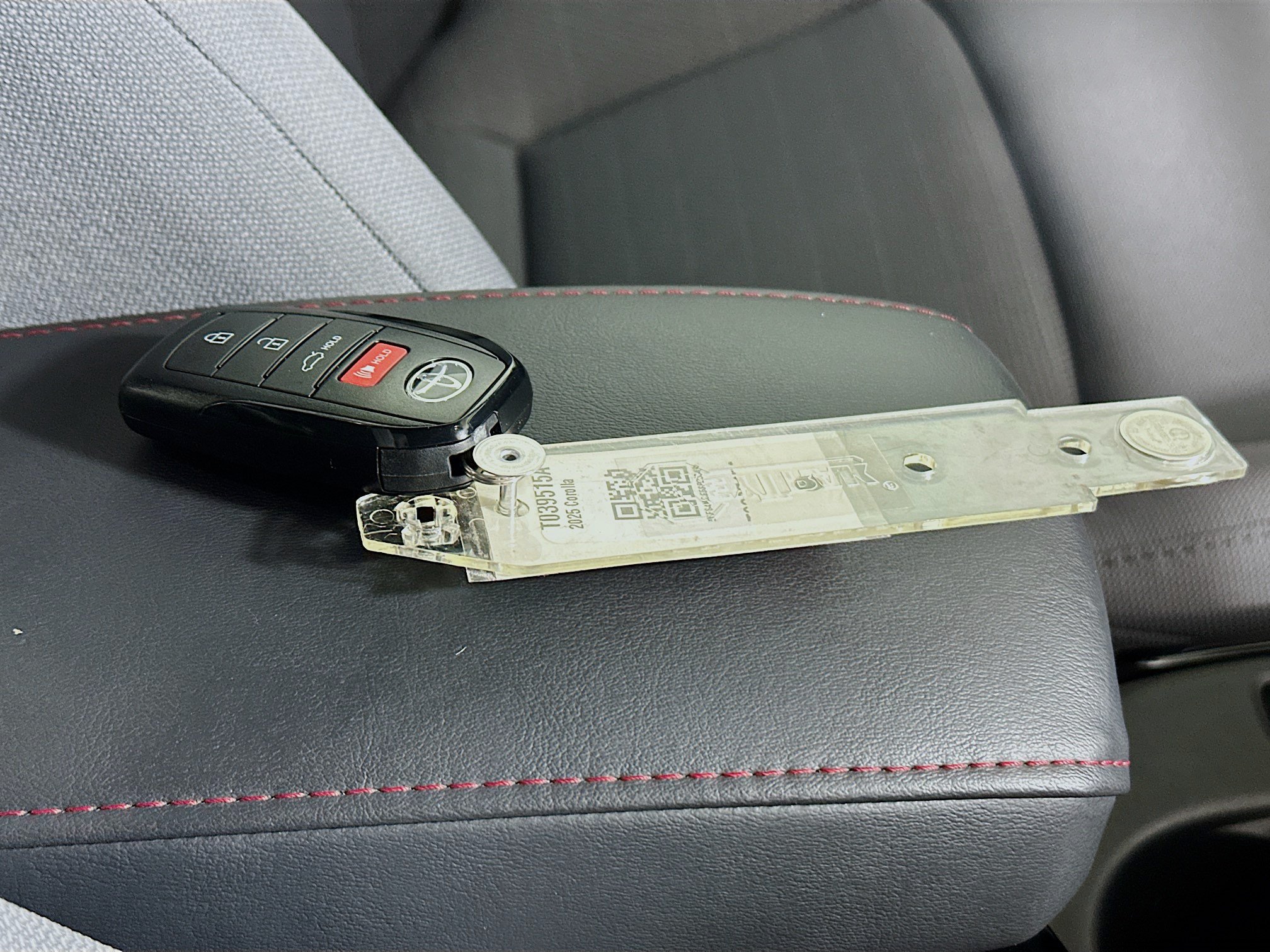 Used 2025 Toyota Corolla SE FWD image 33