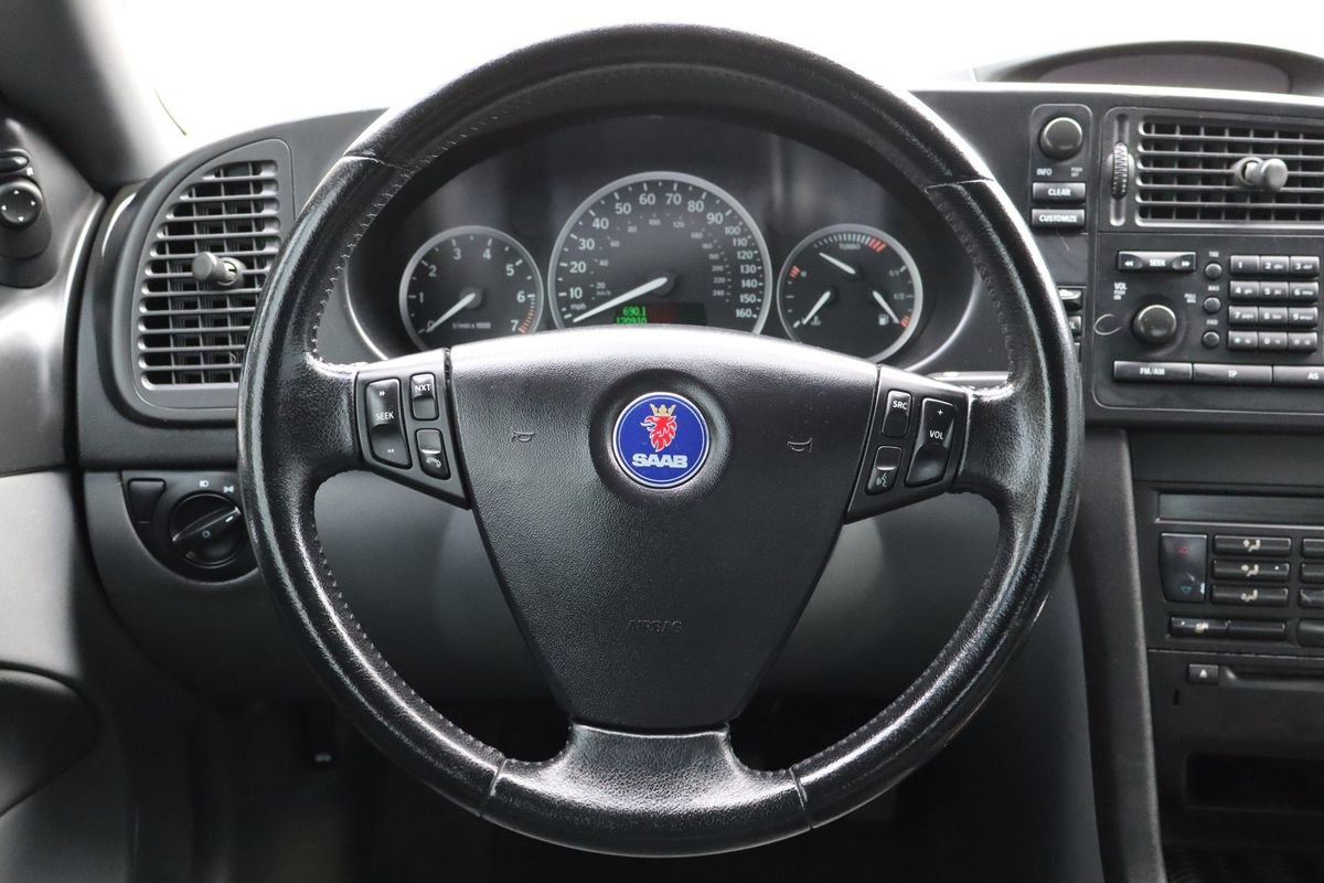 Used 2005 Saab 9-3 Arc image 18
