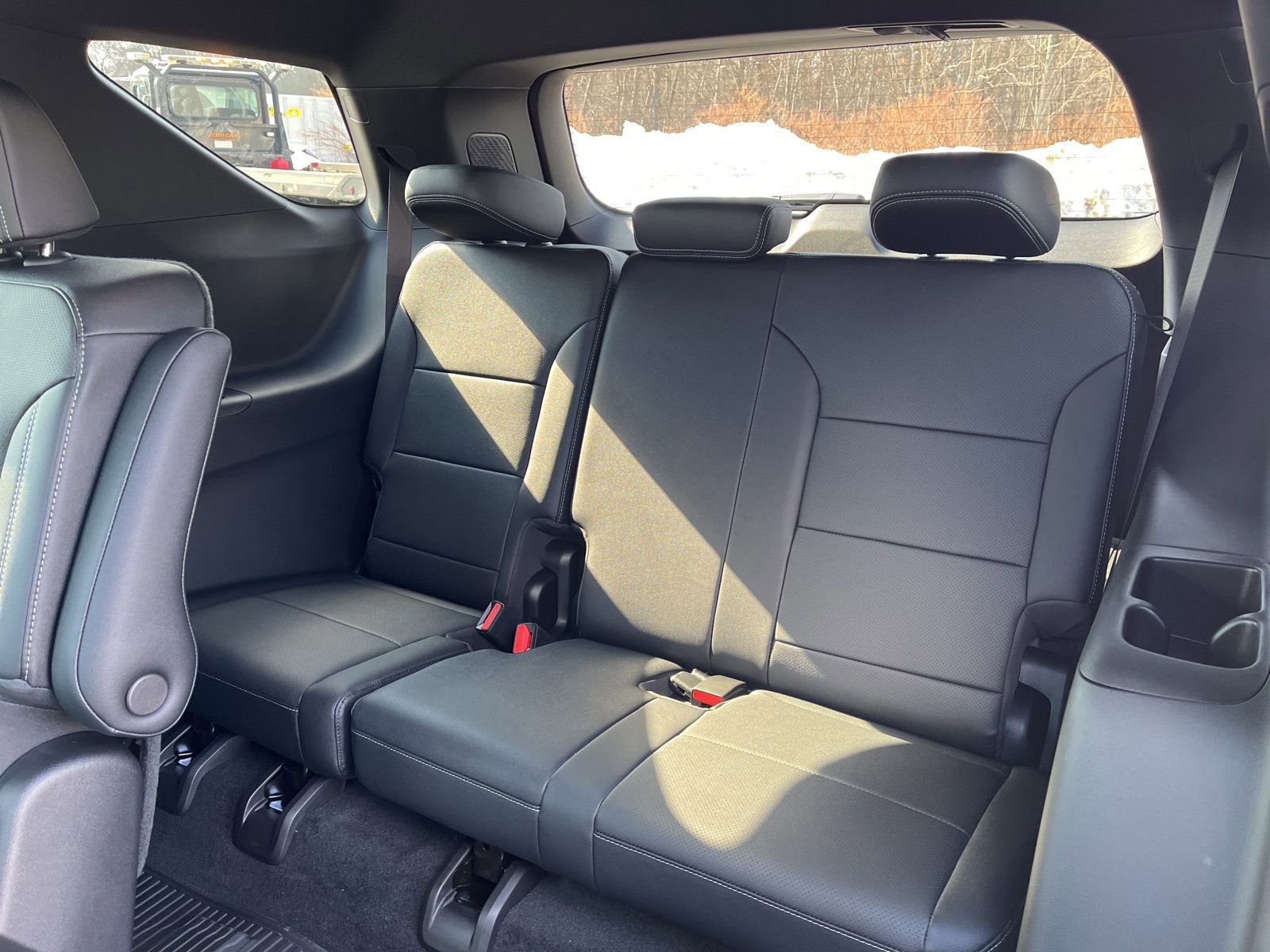 New 2026 Chevrolet Traverse LT w/ Sun and Wheel Package image 15