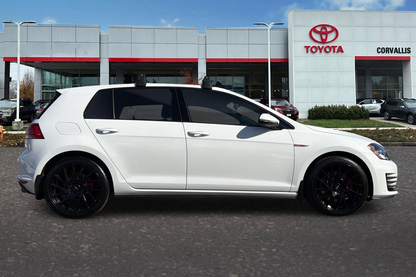 Used 2015 Volkswagen GTI S image 3