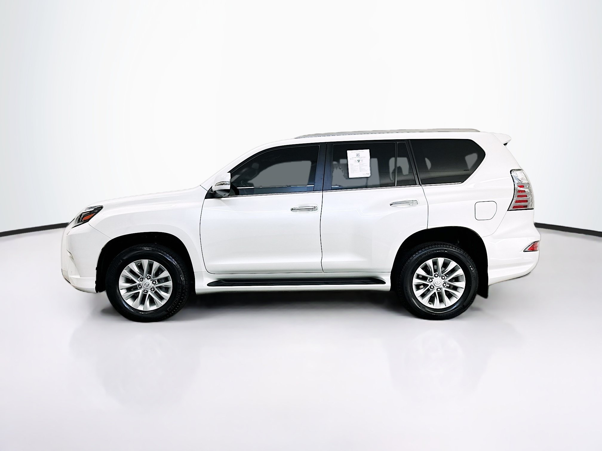 Used 2023 Lexus GX 460 Premium w/ Premium Plus Package AWD/4WD image 4