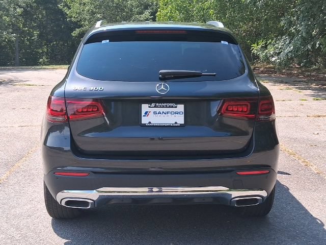 Used 2021 Mercedes-Benz GLC 300 image 4