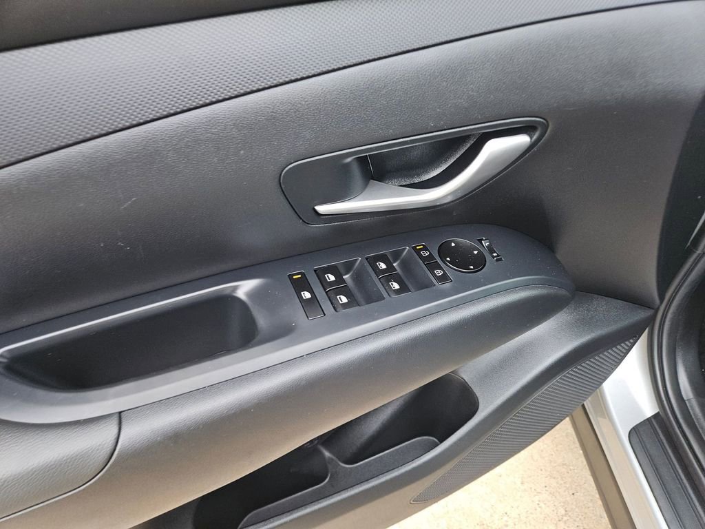 Used 2025 Hyundai Tucson SEL image 15