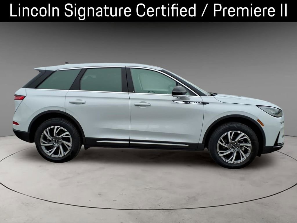 Used 2025 Lincoln Corsair FWD w/ Equipment Group 101A image 10