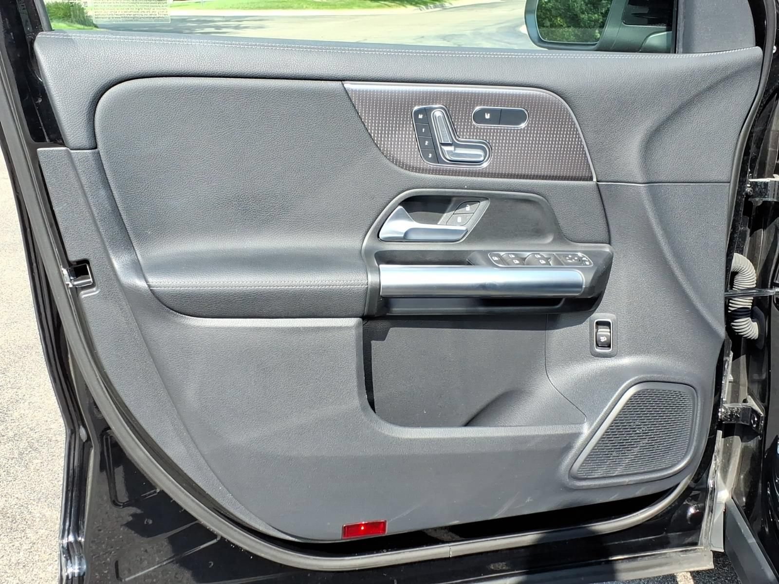 Certified 2023 Mercedes-Benz GLA 250 4MATIC image 16
