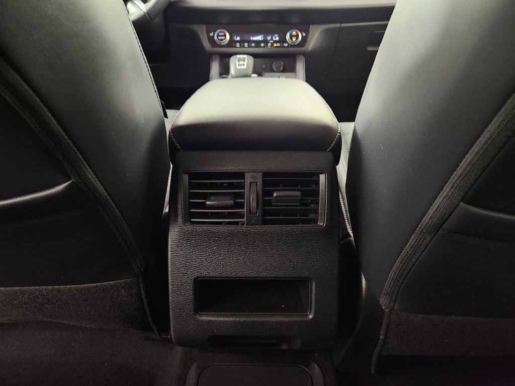 Used 2026 Nissan Rogue SL w/ Family Package AWD/4WD image 19
