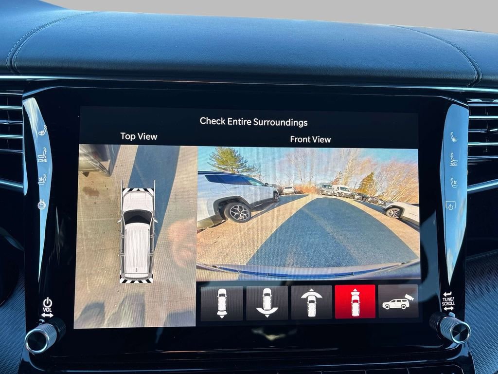 New 2026 Jeep Grand Wagoneer Summit w/ Rear Seat Video Group I image 13