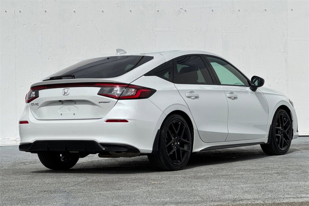 Used 2023 Honda Civic Sport image 4