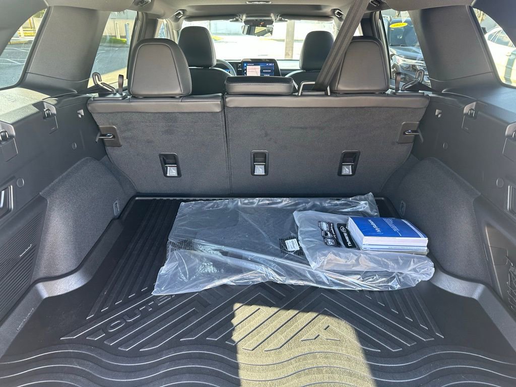 Used 2026 Subaru Outback Touring XT w/ Touring Package image 7