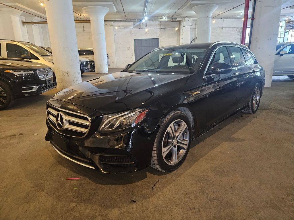 Used 2017 Mercedes-Benz E 400 4MATIC Wagon image 1
