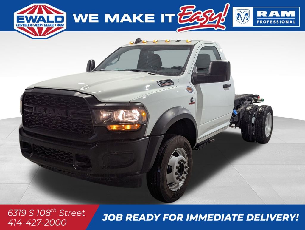New 2024 RAM 5500 Tradesman image 9
