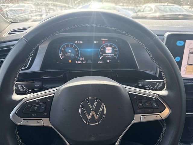 Used 2024 Volkswagen Atlas Cross Sport SE AWD/4WD image 31