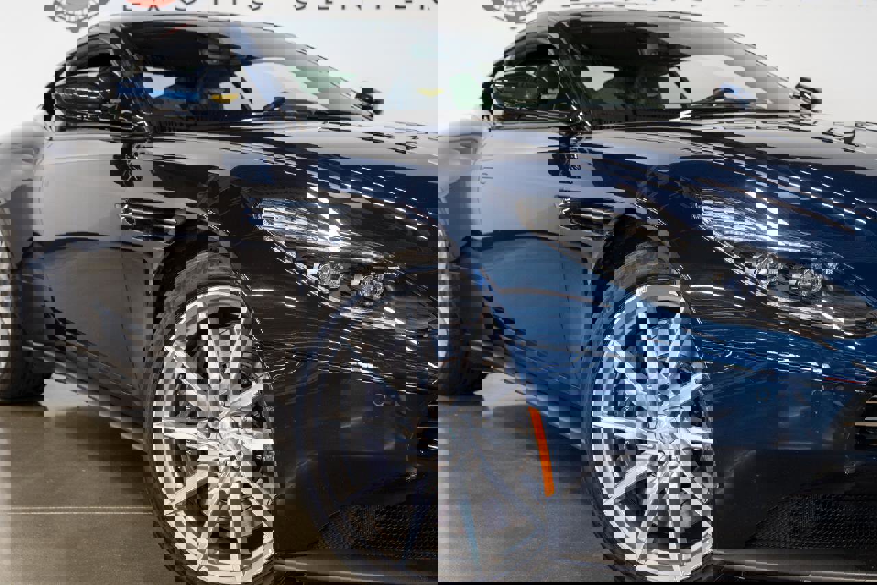 Used 2018 Aston Martin DB11 V12 image 33