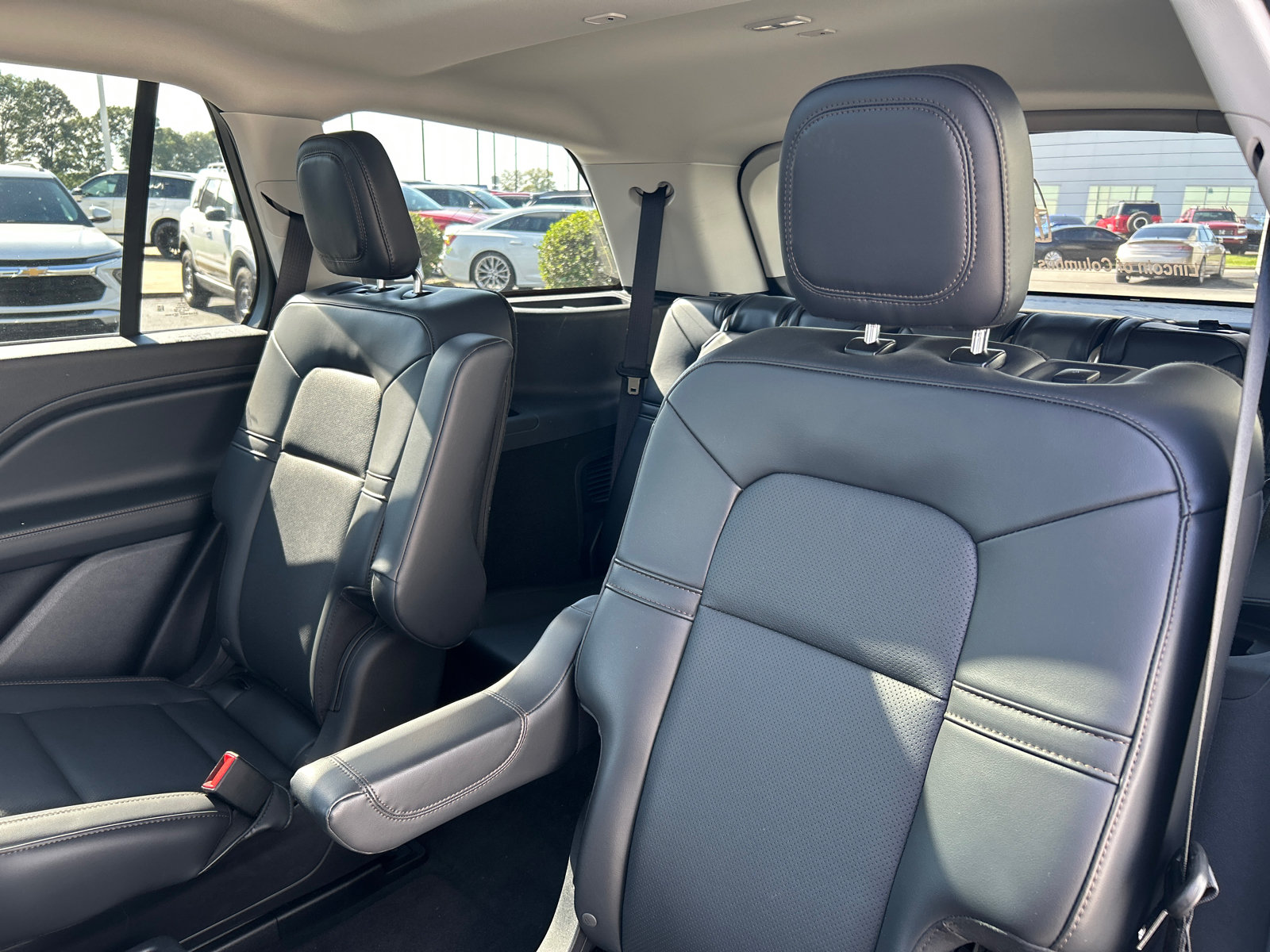 New 2026 Lincoln Aviator AWD image 27