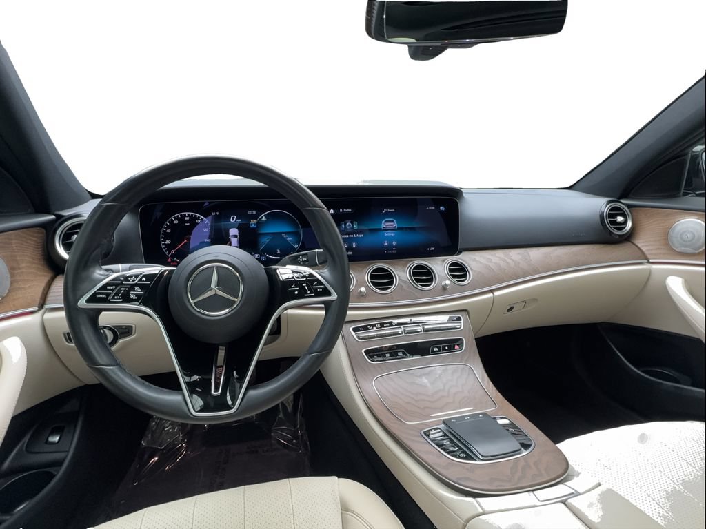 Used 2023 Mercedes-Benz E 350 4MATIC Sedan image 32