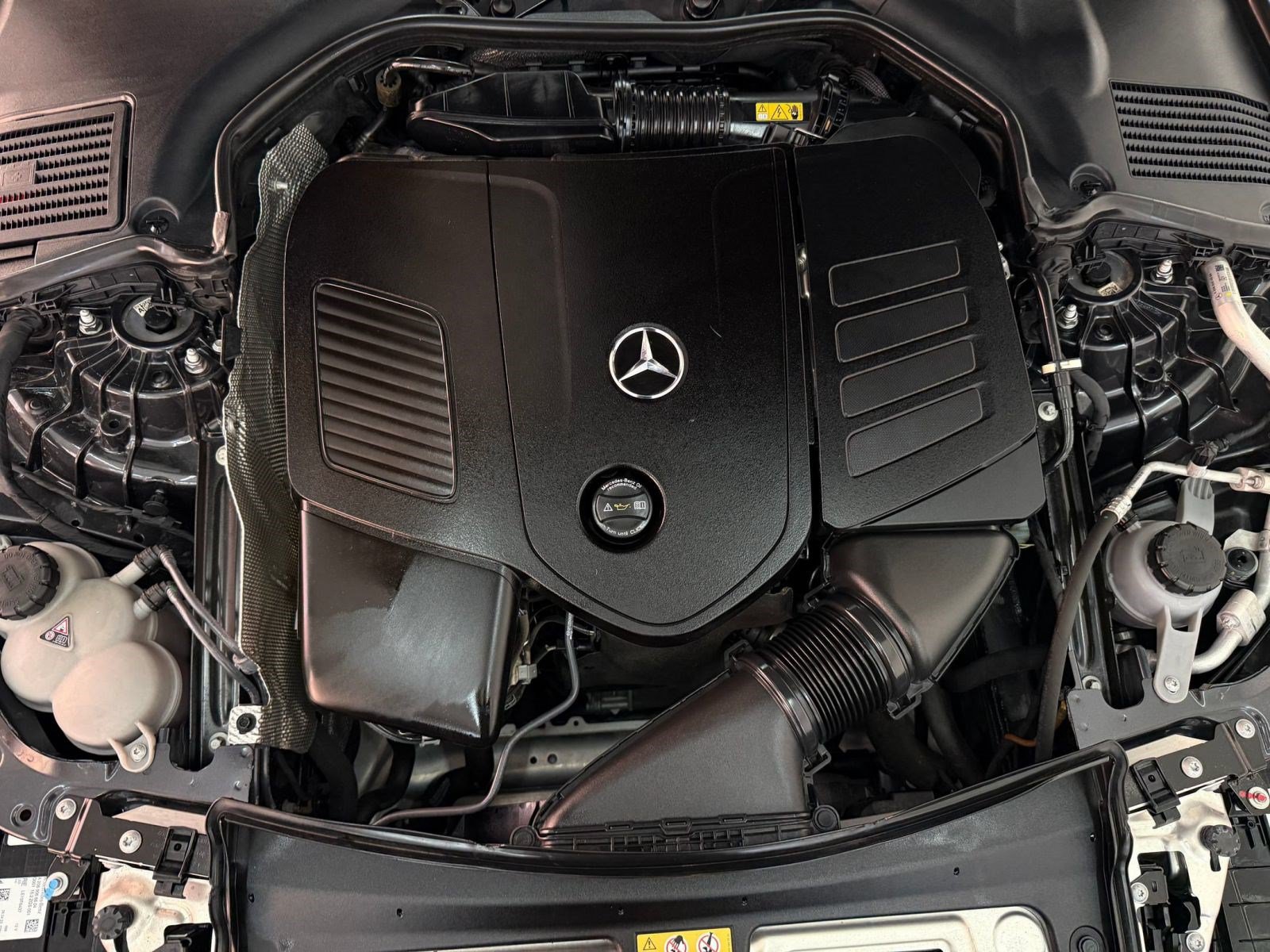 Used 2023 Mercedes-Benz C 300 4MATIC Sedan image 32